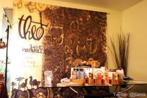 Theo Chocolate tour begins