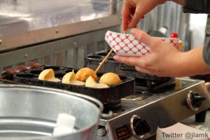 Making the ebelskivers