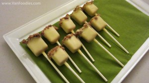 Pumpkin pie pops