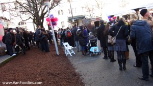 SUPER long line up for Mom's Grilled Cheese Truck