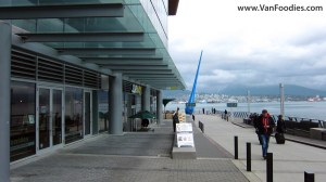 Leonidas located right by the water