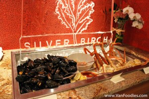 Mussels & Crab Legs