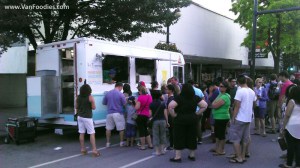 Line-up at La Taqueria